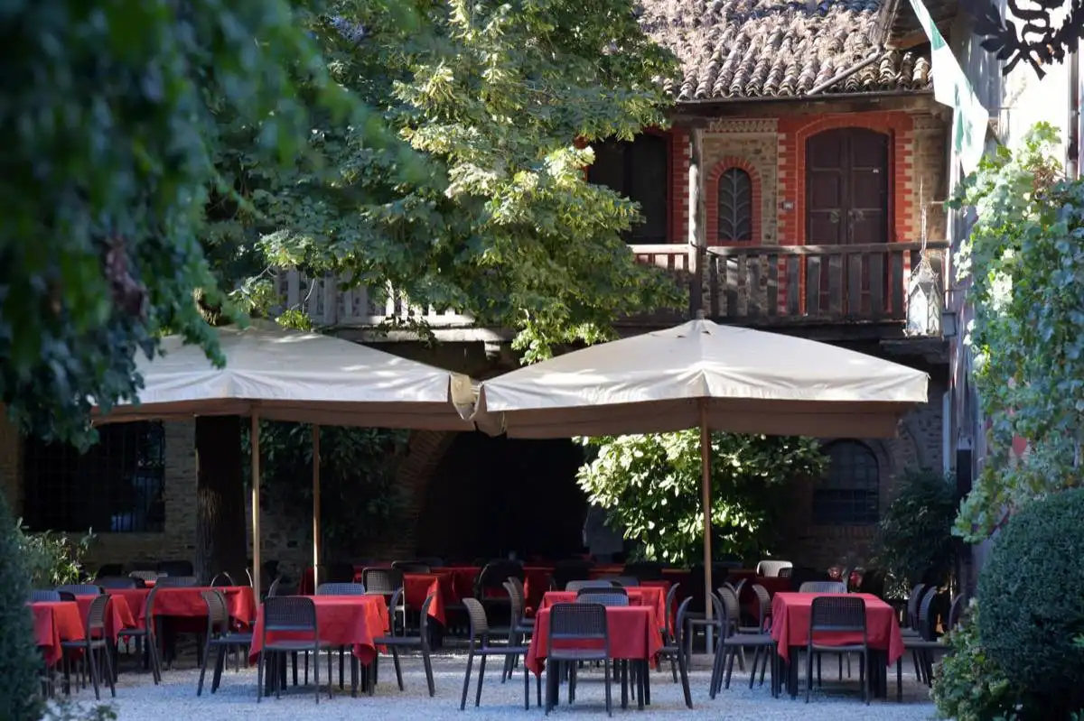 Commercial patio cover services in Escondido, CA